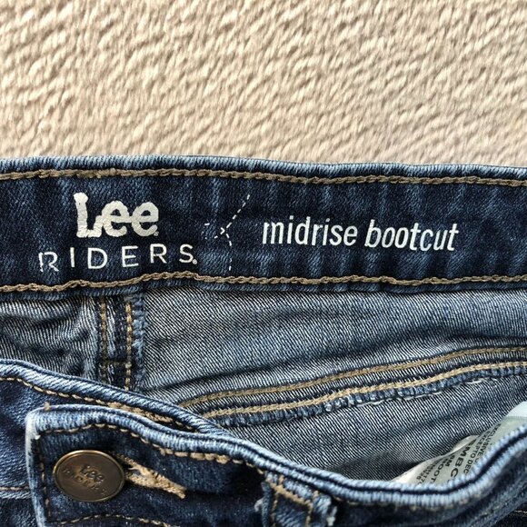 Lee Riders Womens Jeans Size 6M Midrise Bootcut Leg Blue Dark Denim Casual - Picture 10 of 16